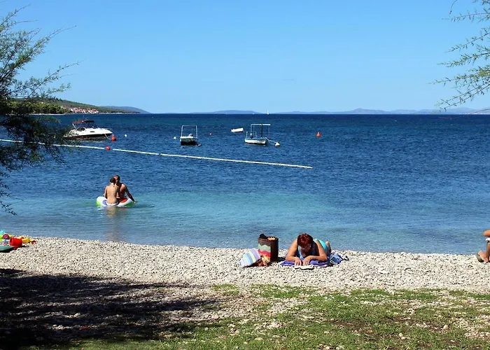 Apartment With Parking Space Supetar, Brac - 5663
