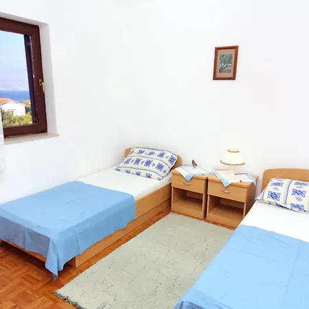 Apartment With Parking Space Supetar, Brac - 5663 *