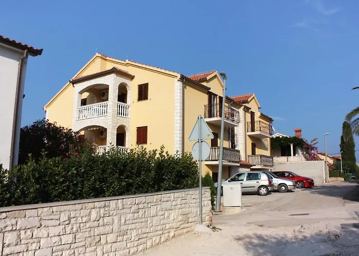 Lägenhet With Parking Space Supetar, Brac - 5663