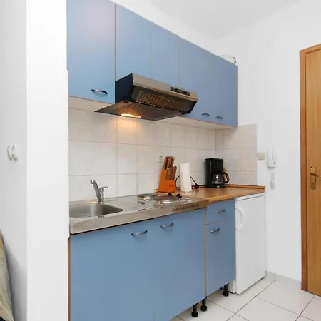 With Parking Space Supetar, Brac - 5663 Супетар